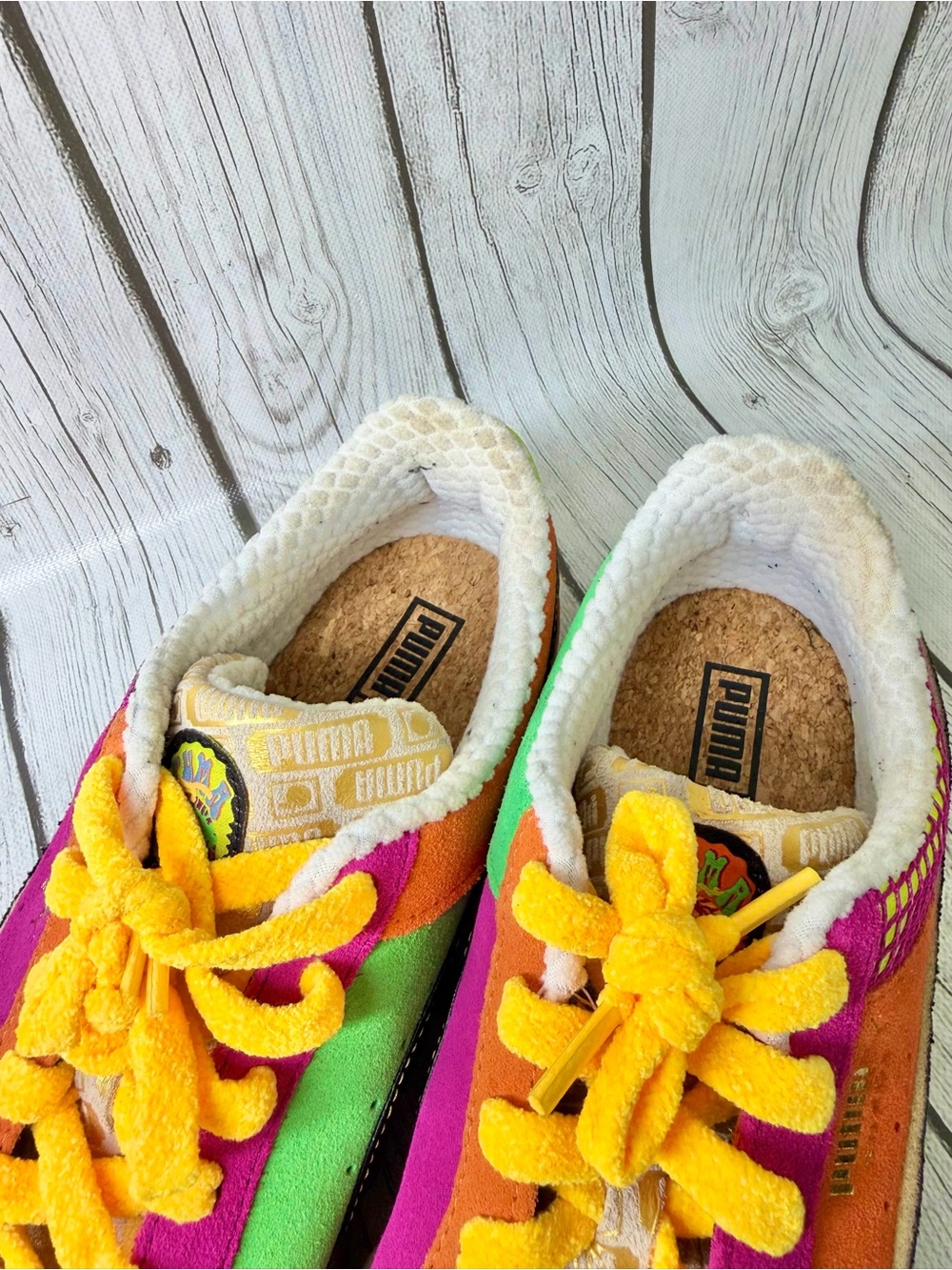 PRE LOVED Men’s 10 Puma Suede Classix 'Out of Season' Suede Multicolor  Sneakers - Picture 4 of 9
